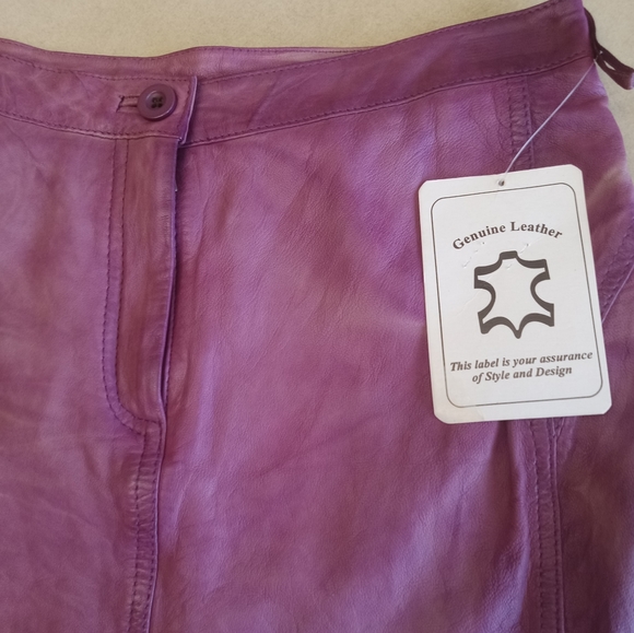100% Genuine Leather Women's Mini-Skirt Size Medium - Picture 3 of 13